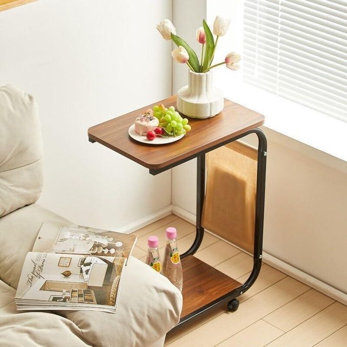 الطاولة الجانبية المتحركة بتصميم "C" الذكي🛏️ مريحة، عملية، وتناسب كل ركن في بيتك! 🛋️✨
